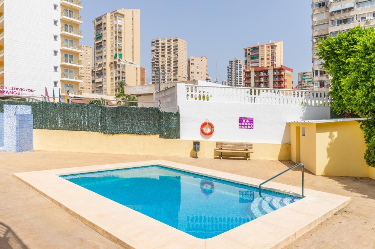 Queen Benidorm Buitenkant foto